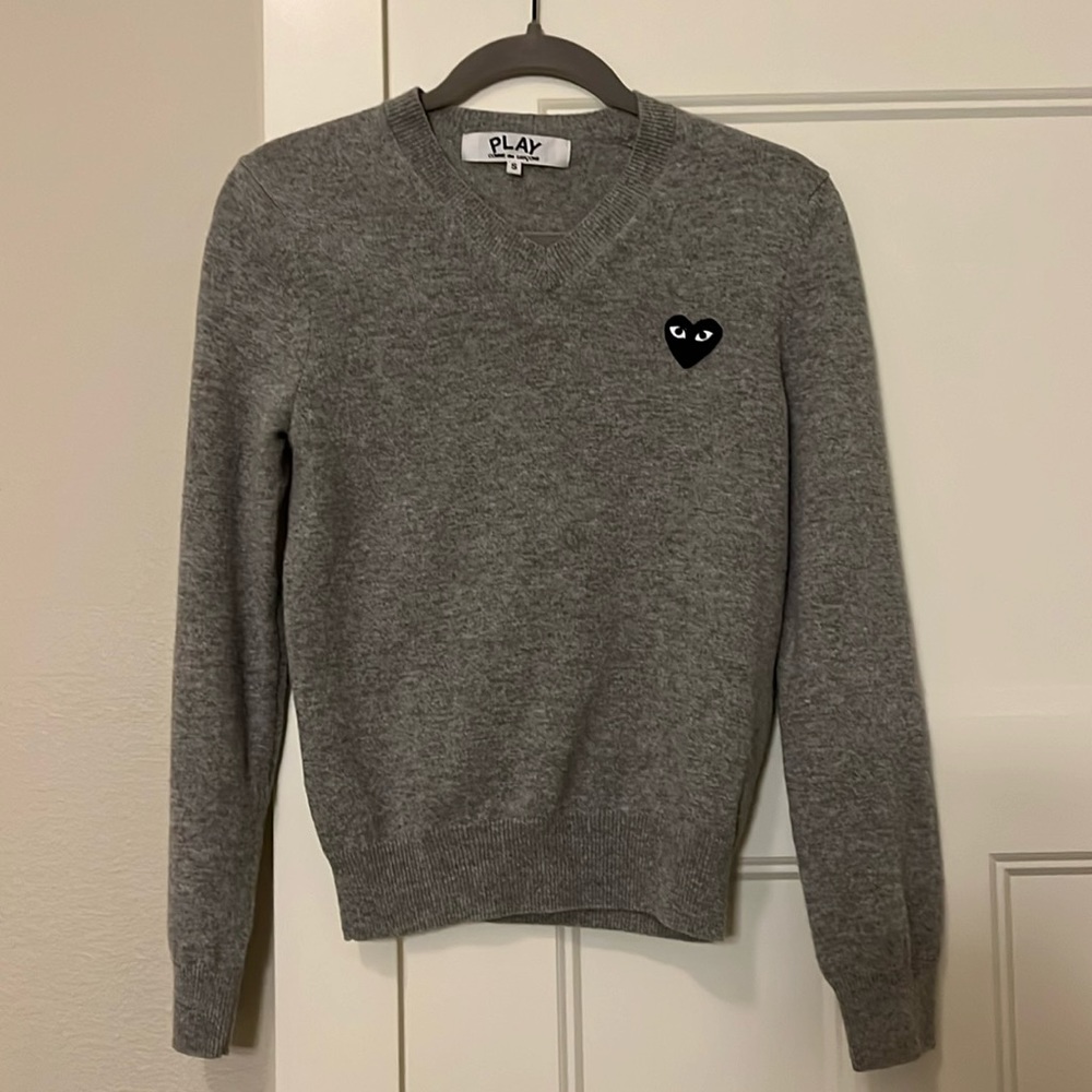 Play gray sweater
